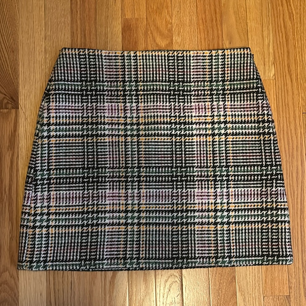 Loft Tweed, Plaid Houndstooth mini skirt, EUC!